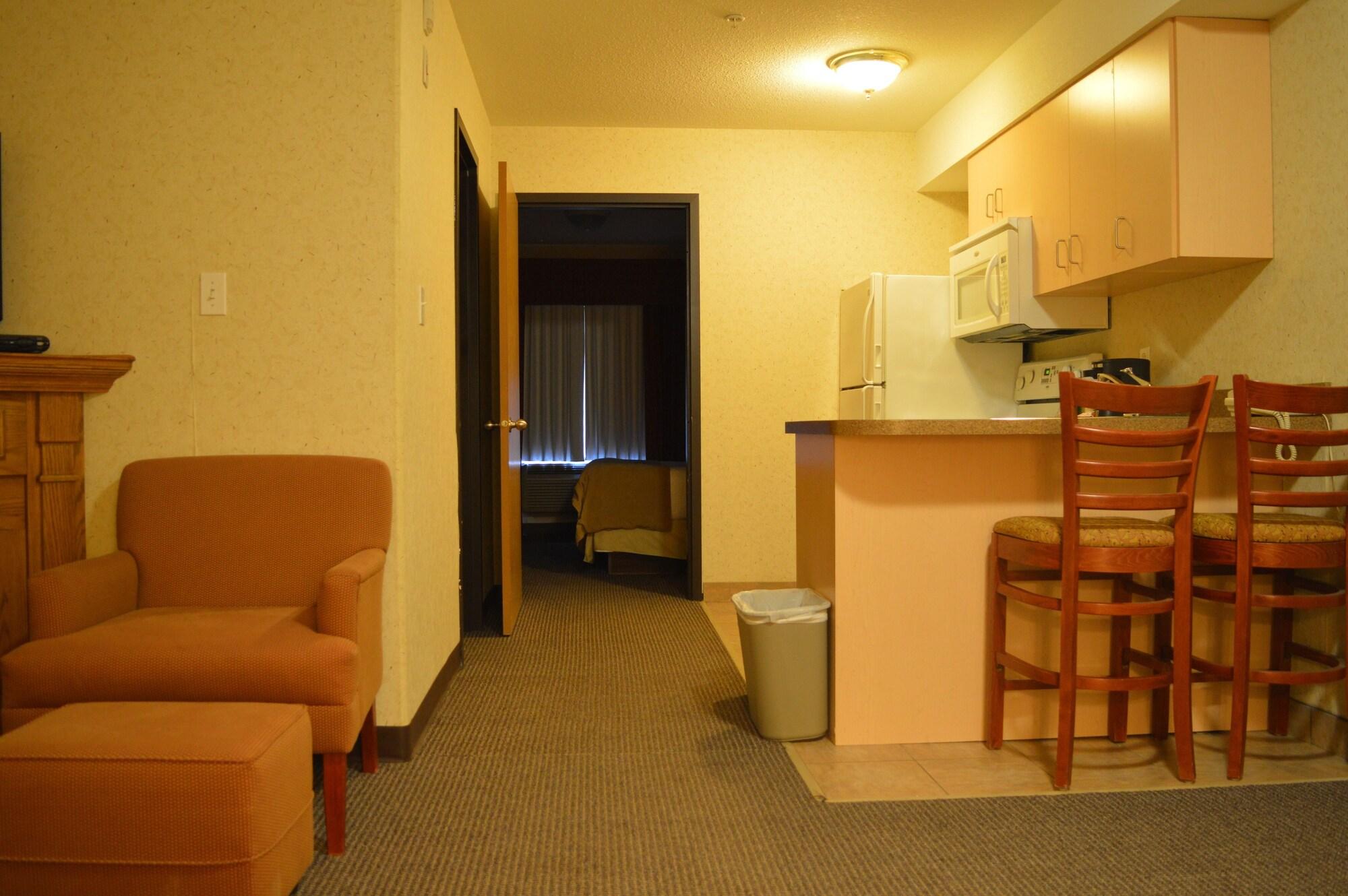 Super 8 By Wyndham Grande Prairie Hotell Exteriör bild